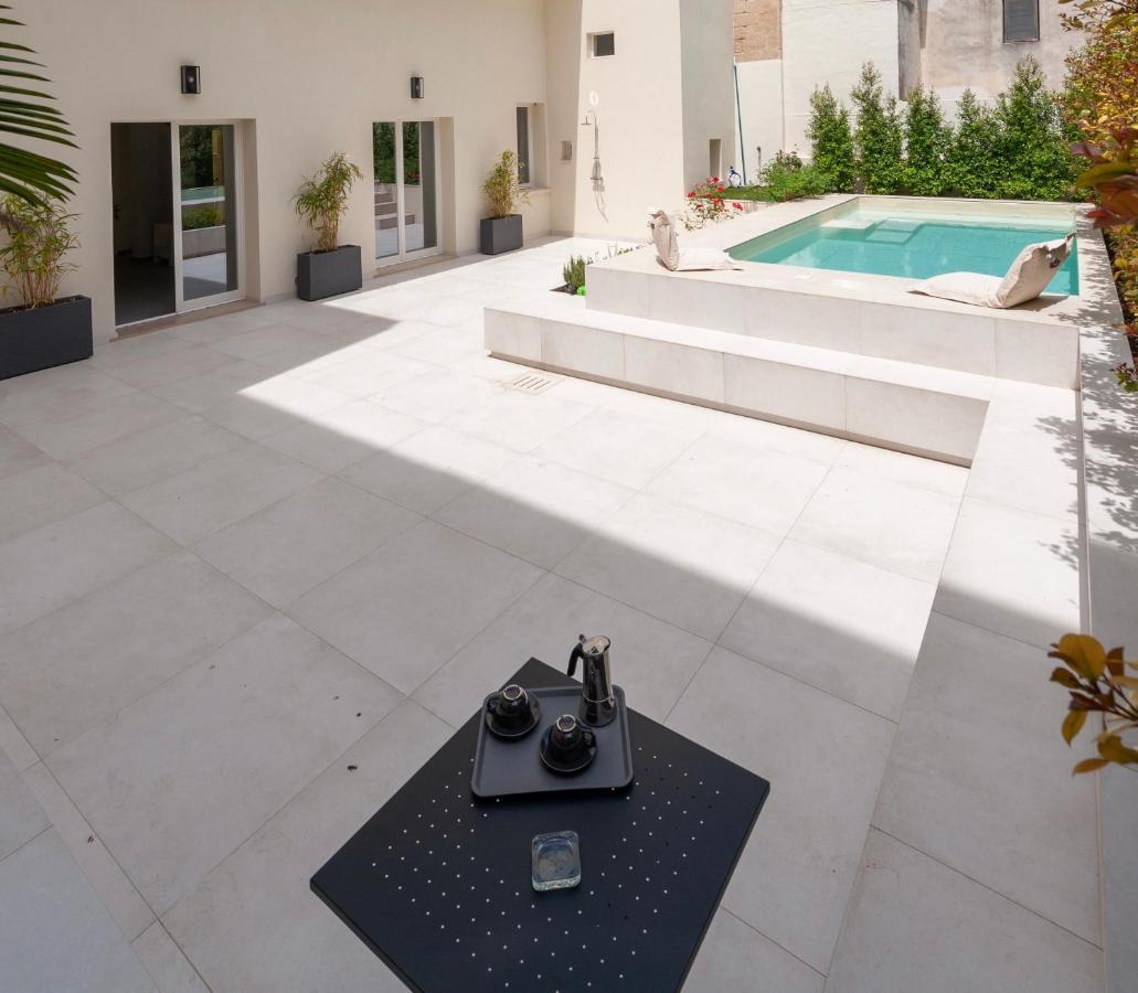 Carlo V - Con Piscina E Giardino Privati Appartement Lecce Buitenkant foto