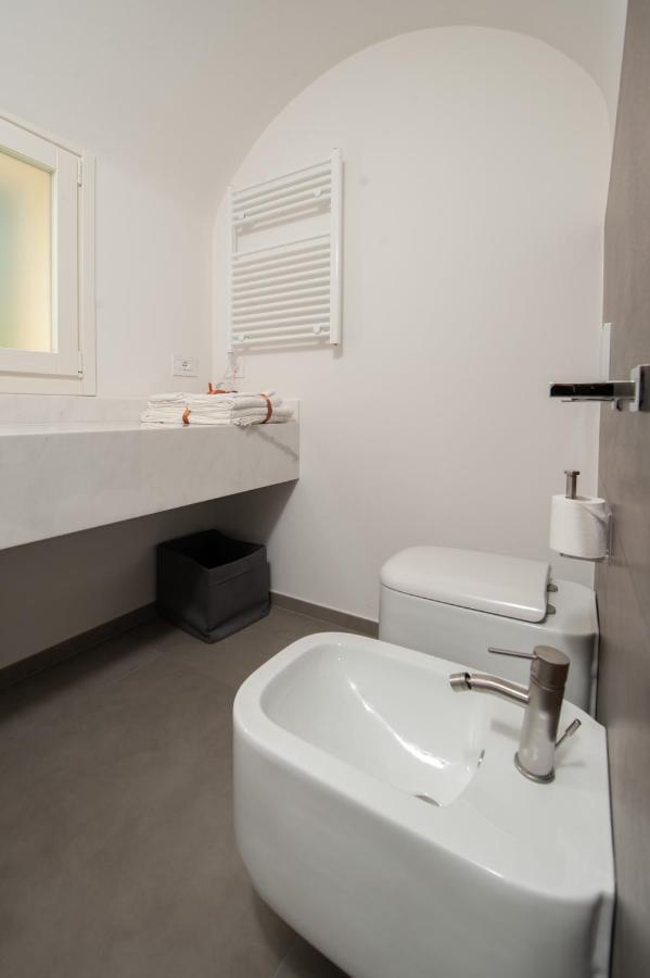 Carlo V - Con Piscina E Giardino Privati Appartement Lecce Buitenkant foto