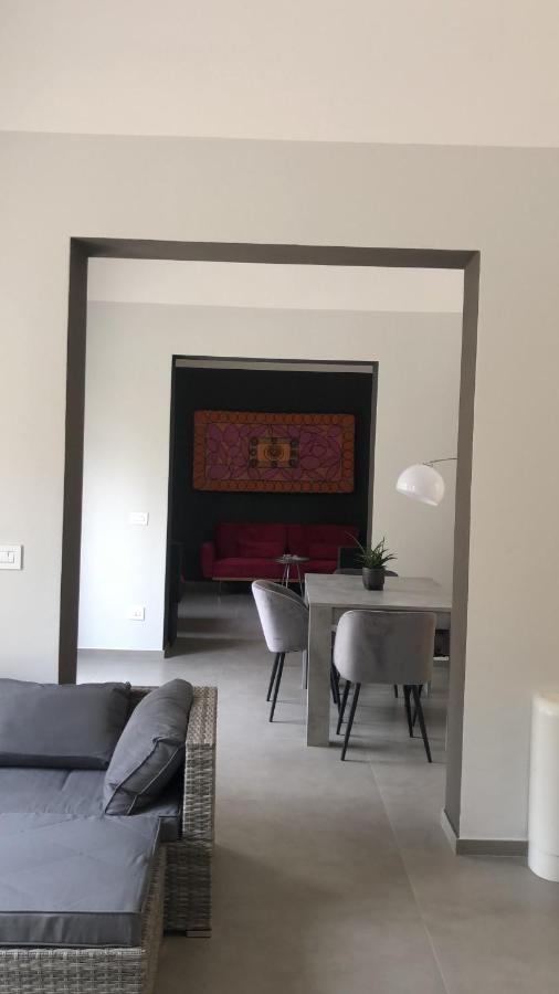 Carlo V - Con Piscina E Giardino Privati Appartement Lecce Buitenkant foto