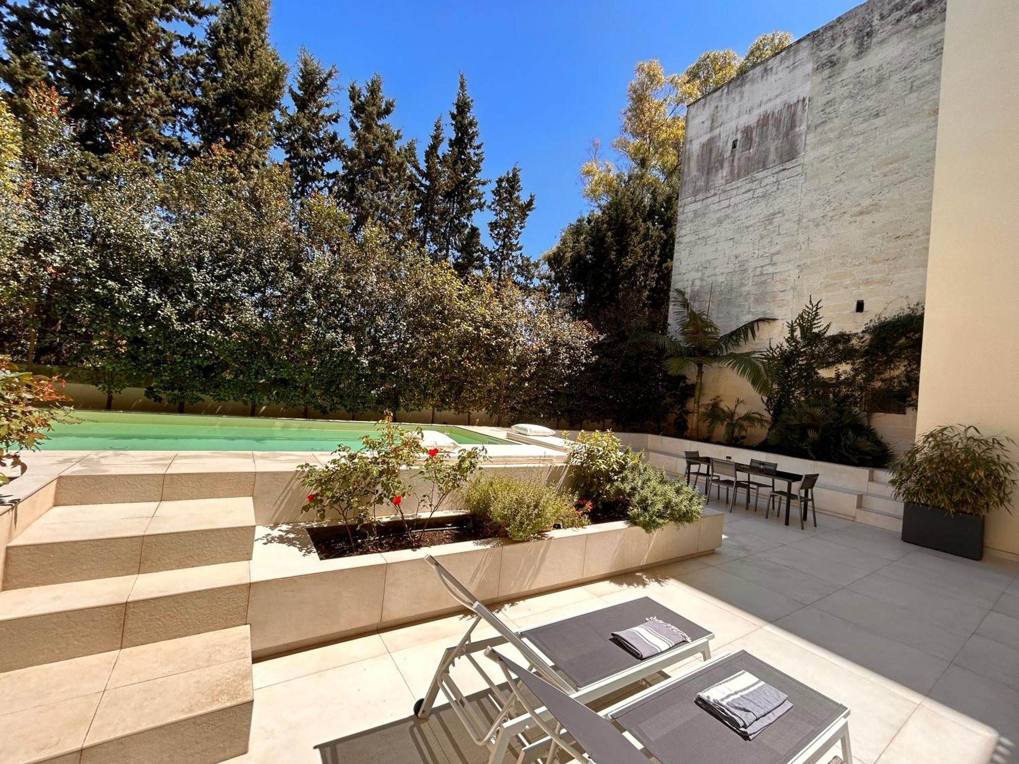 Carlo V - Con Piscina E Giardino Privati Appartement Lecce Buitenkant foto